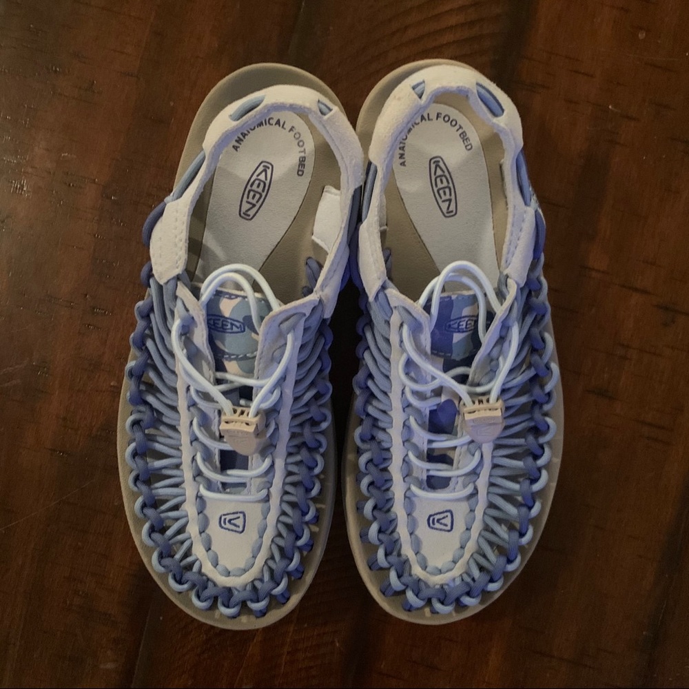 EUC Keen Uneek women’s sandals